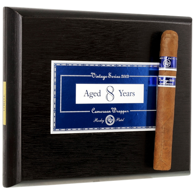 Сигары Rocky Patel Vintage 2003 Toro вид 3